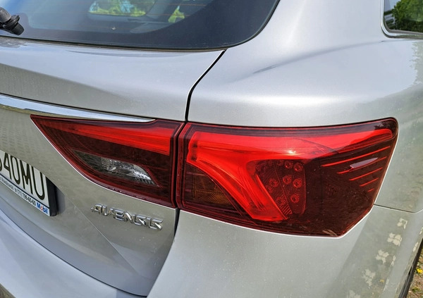 Toyota Avensis cena 57000 przebieg: 141700, rok produkcji 2015 z Gdańsk małe 631